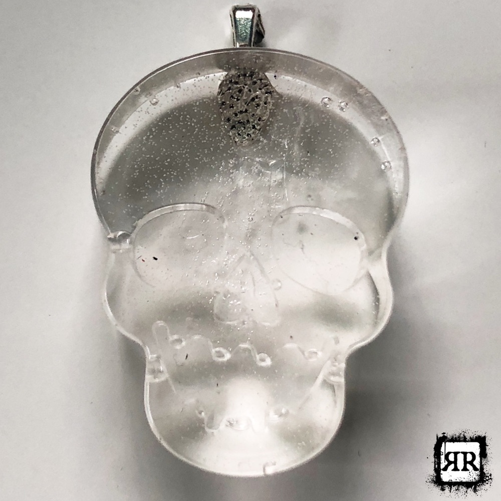 SALE🖤Skull Halloween Charm/Keychain/Necklace